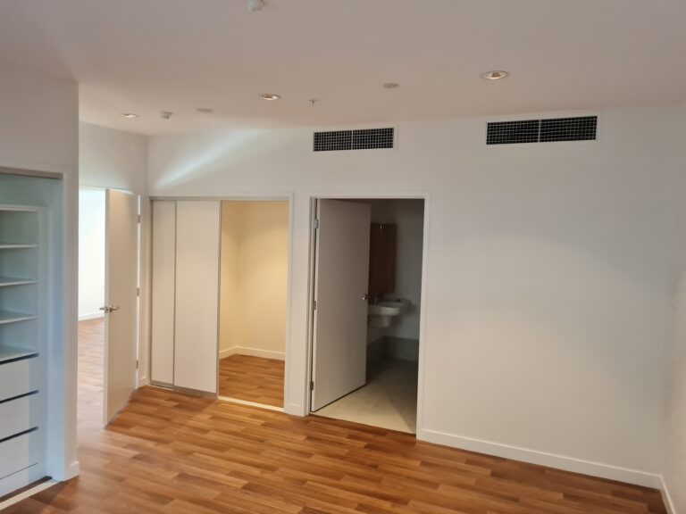 Youngcare-EastBrisbane, bedroom and ensuite.